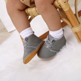Ghetute gri imblanite cu sireturi (Marime Disponibila: 3-6 luni (Marimea 18