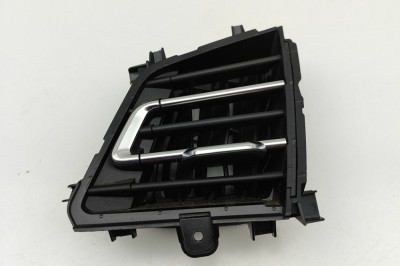 Gura de ventilație planșa de bord AUDI Q4 SUV F4B 2024 OEM: 89C820901,89C820901A | 31095419 foto