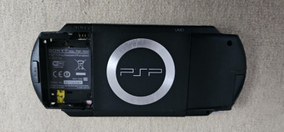 JOC SONY MODEL PSP 1004 , PENTRU PIESE . foto