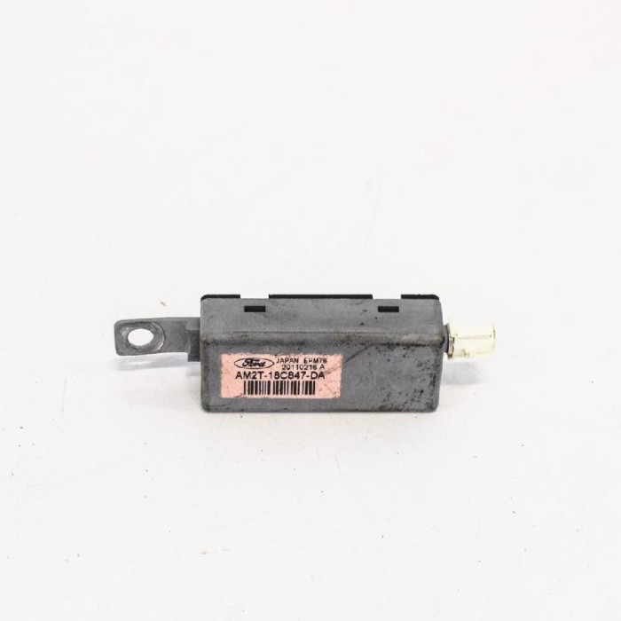 Amplificator de antena FORD S-MAX WA6 2011 OEM: AM2T-18C847-DA | 3488584