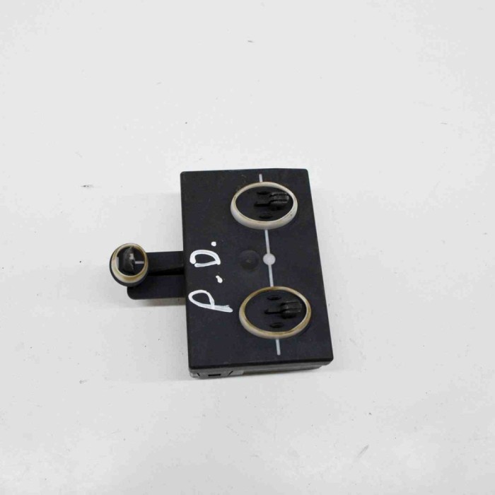 Modul de control ușă dreapta față SKODA OCTAVIA III Combi 5E5 2016 OEM: 5Q4959393B,A2C7494670200,5Q4959393E 13550966