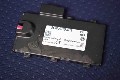 Amplificator de antena VW PASSAT Variant B8 3G5 2015 OEM: 5G0980611 foto