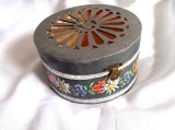 Cutie lemn rotunda, decorata manual, tehnica servetelului, 15cm diametru, 8cm inaltime, bijuterii