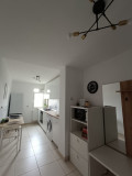 Apartament 2 camere, proaspat renovat, mobilat si utilat, 2 min metrou, Etajul 5