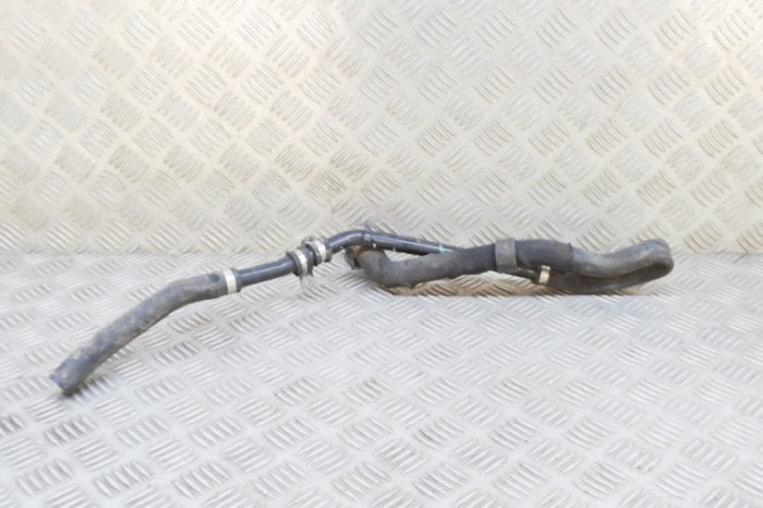 Furtun de lichid de răcire MERCEDES-BENZ E W213 2016 OEM: A2135011782 18808696