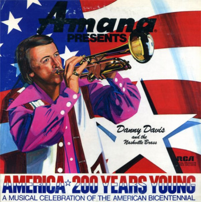 Vinil Danny Davis And The Nashville Brass &amp;lrm;&amp;ndash; America 200 Years -SIGILAT - (M) foto