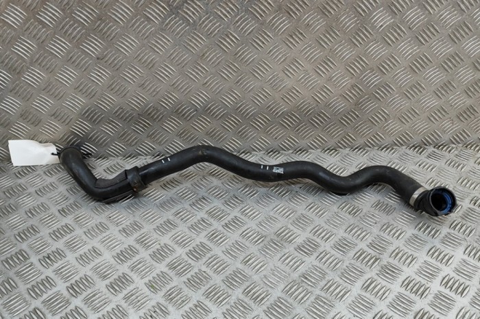 Furtun de lichid de răcire VOLVO XC90 II 2024 OEM: 32339123 31209693