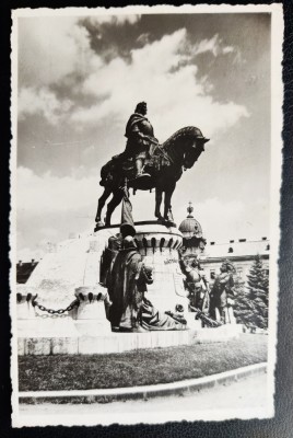 Kolozsvar Cluj 1943 ? - Statuia lui Matei Corvin - Matyas kiraly szobor, fotografie, circulata la Budapesta, timbru intact, stampila partial lizibilaa foto