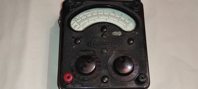 UNIVERSAL AVOMETER MODEL 8 MK III PERIOADA ANILOR 1950 - 1960 MADE IN ENGLAND foto