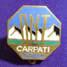 Insigna cu ac O.N.T. Carpati, agentia de turism din anii '80