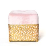 Taburet roz cu model metalic auriu