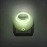 Cumpara ieftin Lampa de veghe cu LED si senzor de lumina - verde Best CarHome, Oem