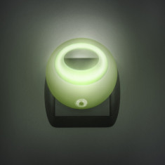 Lampa de veghe cu LED si senzor de lumina - verde 20275GR