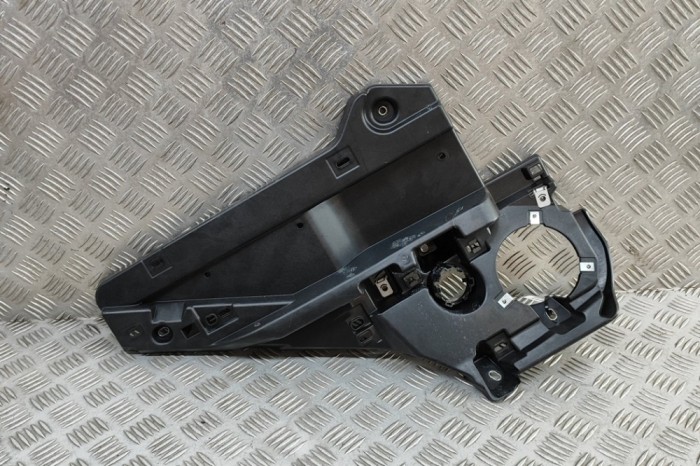 Suport bara de protecție dreapta spate MASERATI LEVANTE SUV M161 2016 OEM: 670034584 30764088