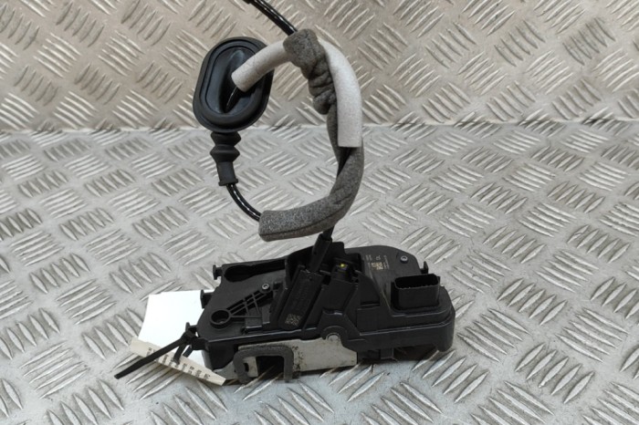 &Icirc;ncuietoare ușă dreapta spate FORD FIESTA VII 2022 OEM: H1BA-A26412-DE 29533740