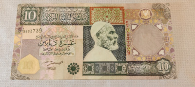 Libia - 10 Dinars / dinari (2002) &amp;icirc;n centru Omar el-Mukhtar foto