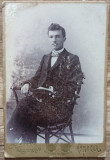 Portret barbat// fotografie pe carton, atelier din Odessa