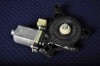 Motor macara geam ușă st&acirc;nga față VW GOLF VII 5G1, BQ1, BE1, BE2 2014 OEM: 5Q0959801B 2572667