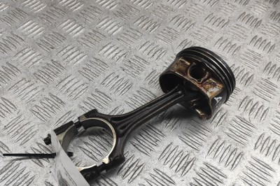 Piston AUDI A4 8EC, B7 2007 OEM: 06D107066C,06D198401C | 31961121 foto