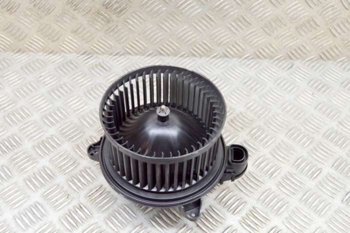 Ventilator aeroterma FORD TRANSIT CUSTOM 2021 OEM: 0130115572,BK2T-18456-AD 18044826