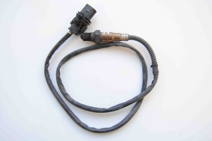 Sonda lambda JAGUAR XF X250 2009 OEM: 9X2Q-9D375-AA0281004125 1738287