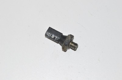 Senzor de presiune ulei AUDI A1 8X1, 8XK 2015 OEM: 06A919081F | 2425437 foto