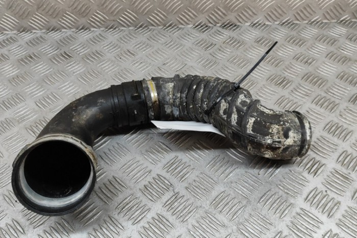 Tub de admisie aer MASERATI GHIBLI M157 2015 OEM: 670003845,670003847 29023787
