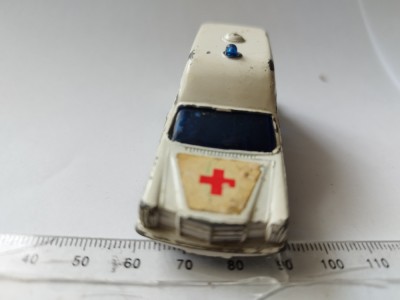 bnk jc Corgi Juniors 1 Mercedes Ambulance foto
