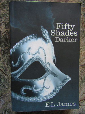 FIFTY SHADES DARKER - EL JAMES , 2012 foto