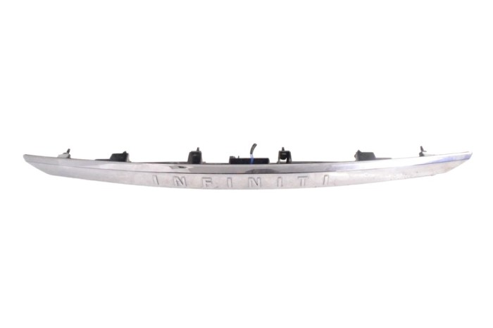 Ornament lampa număr de &icirc;nmatriculare INFINITI Q50 2016 OEM: 84810-4GA08 17503581