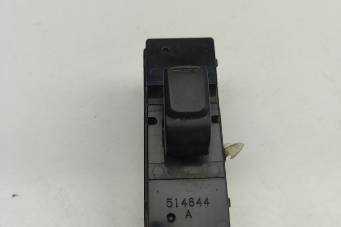 Buton geam ușă st&acirc;nga spate ISUZU D-MAX I TFR, TFS 2009 OEM: 8-97403-893-0 | 32052177