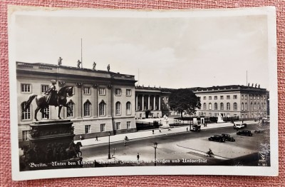 Berlin. Bulevardul Unter den Linden - Necirculata foto