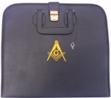 Cumpara ieftin Geant? (Serviet?) pentru Paramente Masonice - Cu Echer ?i Compas Brodat Manual - Piele Ecologic?