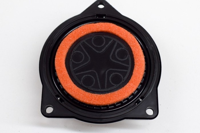 Difuzor ușă st&acirc;nga față MASERATI LEVANTE SUV M161 2023 OEM: 670002118,8923012201 21138092