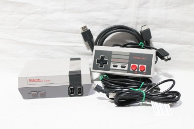 Consola Nintendo NES Mini CLV-001 originala - controller si cabluri incluse foto