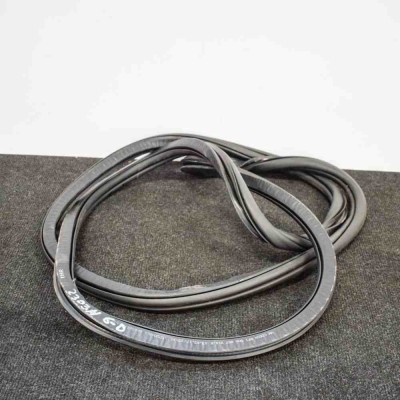 Garnitura ușă dreapta spate VW TIGUAN AD1 2017 OEM: 5NA867914B foto