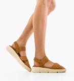Cumpara ieftin Sandale dama Raduku Camel