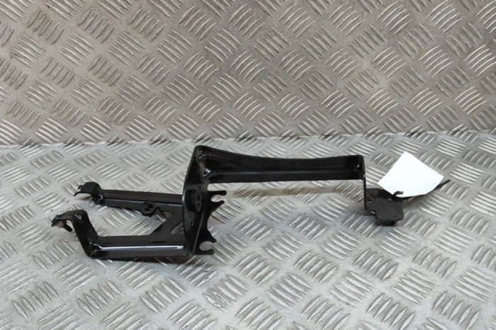 Suport pompa ABS MERCEDES-BENZ CLA Coupe C118 2023 OEM: A1774303400 29832508