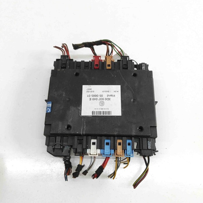 Modul de confort VW PHAETON 3D_ 2003 OEM: 3D0937049E 32593671