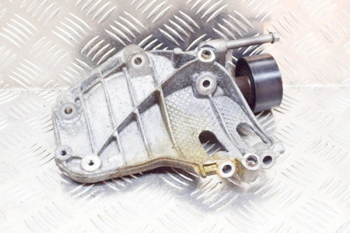 Suport compresor aer condiționat BMW 4 Cabrio F33, F83 2018 OEM: 7585167 11512709