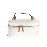 Geanta eleganta alba cu accesorii aurii