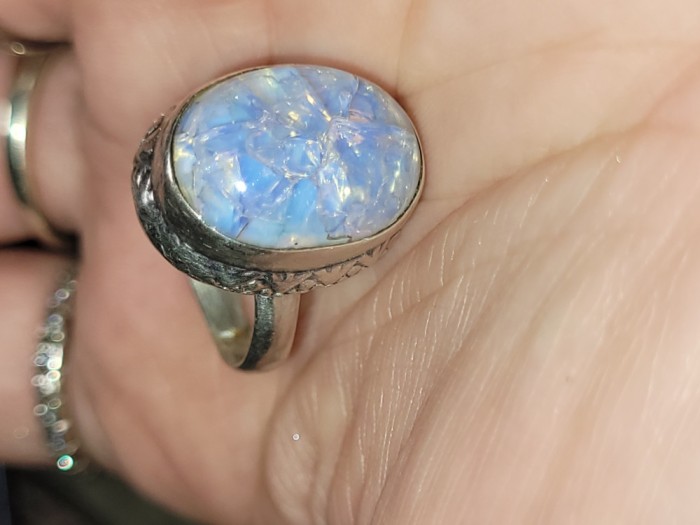 Inel argint cu cracked moonstone caboșon model masiv !