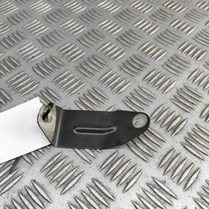 Suport aripa dreapta față AUDI E-TRON GT 2022 OEM: 4J3821166 30907482