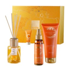 Cutie cadou Ultimate Joy Pack 4 produse - Spray pentru fata Planet Spa Energise 100 ml, Exfoliant de corp Planet Spa Energise 200 ml, Anew Vitamina C
