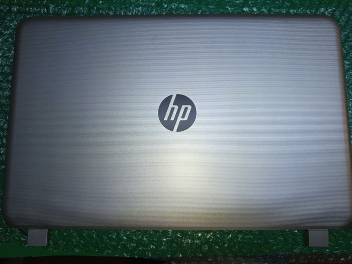 Capac display laptop HP 15-p 15-p061nb