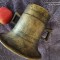 mojar mare bronz ,cu manere rotunde , circa 25 cm inaltime , diametru la parte superioara circa 17cm