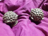 ANTICHITATE-2 piese antice masive deosebit ornate,940 gr.ambele,antichitati,SUPE