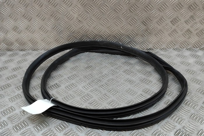 Garnitura ușă dreapta spate KIA XCEED CD 2020 OEM: 83120-J7800 | 28098918