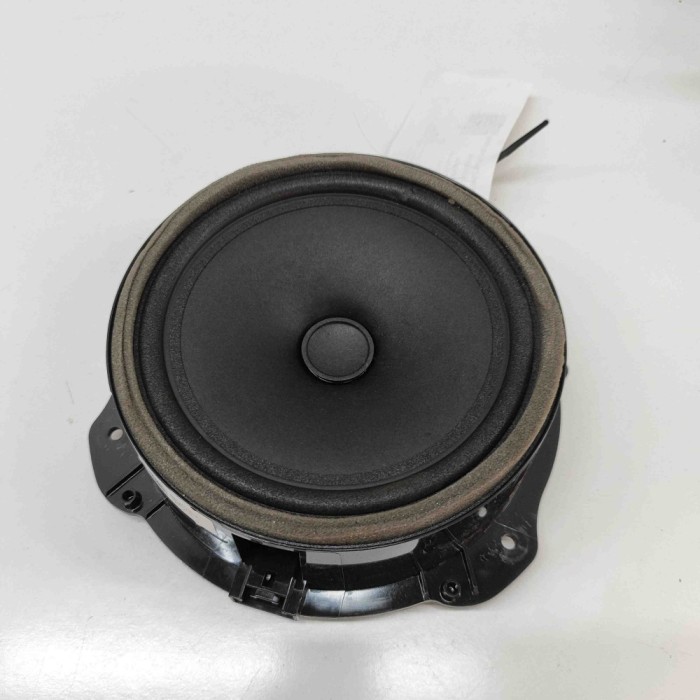 Difuzor ușă dreapta față JAGUAR F-PACE X761 2022 OEM: GX73-18808-DC 31656262