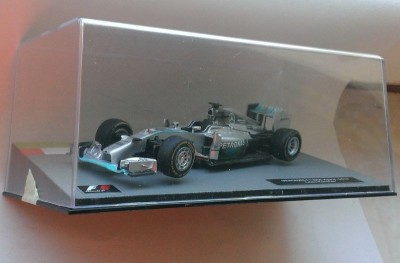 Macheta Mercedes F1 W05 (Lewis Hamilton) Campion Formula 1 2014 - Altaya 1/43 foto